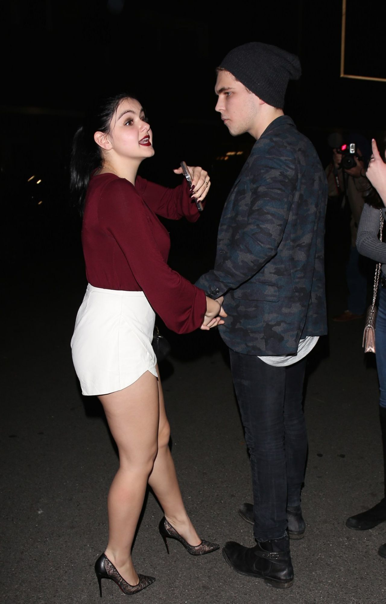 Ariel-Winter-at-The-Nice-Guy-Restaurant-in-West-Hollywood-4