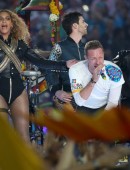 Beyonce-Knowles-at-Pepsi-Super-Bowl-50-6