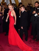 Charlize-Theron-88th-Annual-Academy-Awards-2