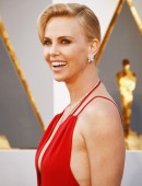 Charlize-Theron-88th-Annual-Academy-Awards-5