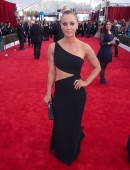 Kaley-Cuoco-901