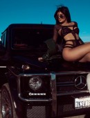 Kylie-Jenner-Photoshoot-by-Sasha-Samsonova-3