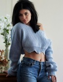 Kylie-Jenner-Wonderland-Magazines-Fame-2016-3