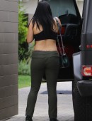 Ariel-Winter-at-Friend's-House-3