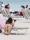 Claudia-Romani-in-Bikini-5