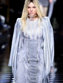 Kendall-Jenner-Balmani-Fashion-Show-Paris-1