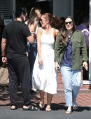 Minka-Kelly-at-Mauros-Cafe-7