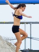 Alexandra-Daddario-in-Shorts-on-Baywatch-Set-5