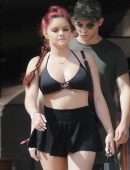Ariel-Winter-Coachella-932