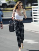 Bella-Thorne-Out-and-About-LA-5