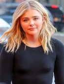 Chloe-Moretz-Arrives-at-Tribeca-Film-Festival-7