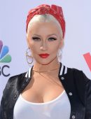 Christina-Aguilera-806
