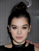 Hailee-Steinfeld-at-CinemaCon-2016-9