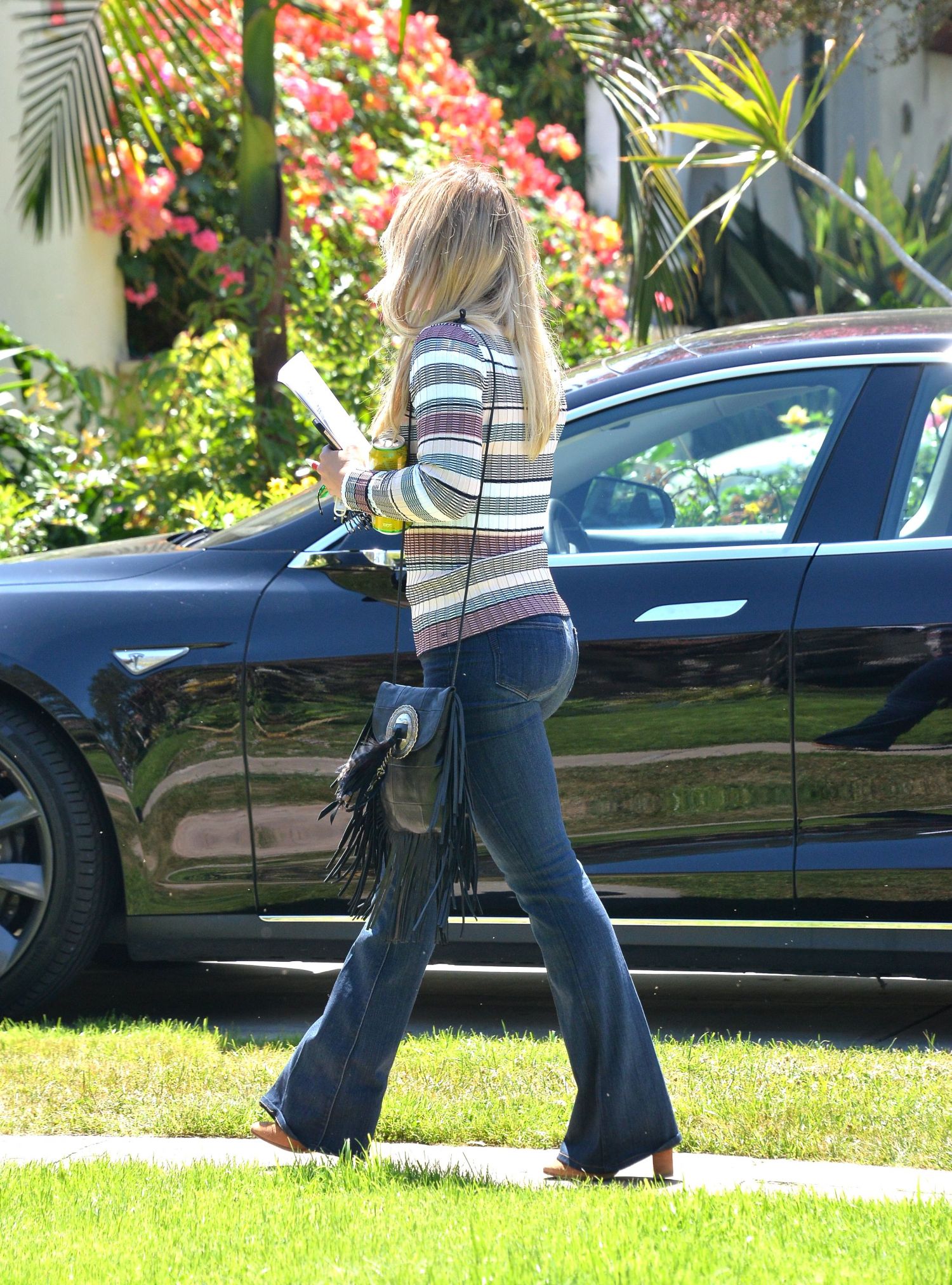 Hilary-Duff-503