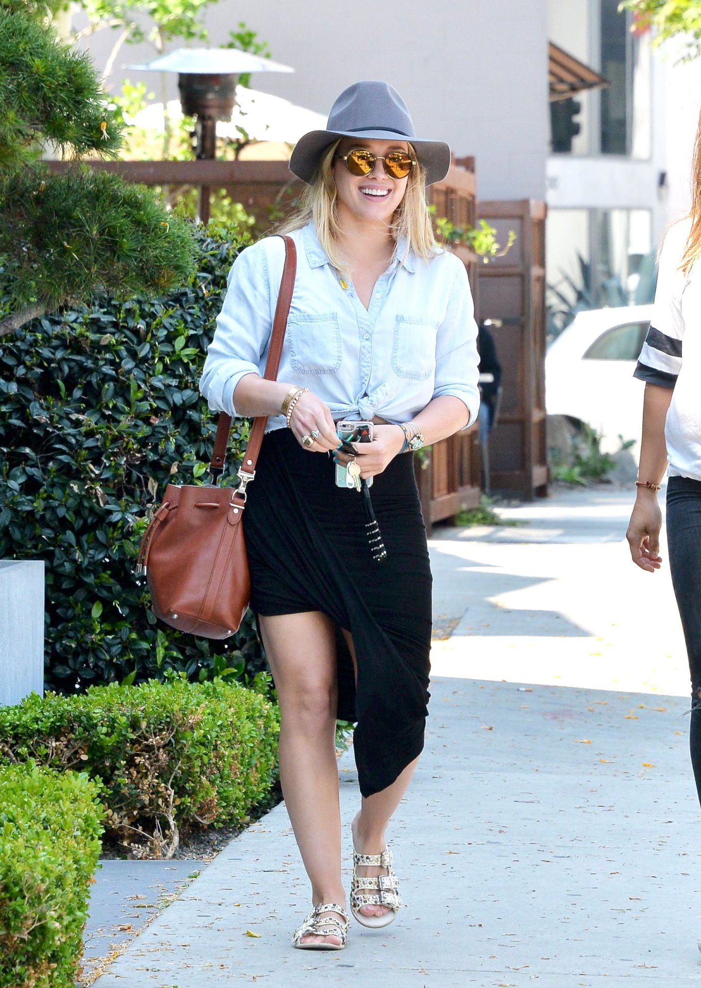 Hilary-Duff-Candids-575