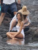 Jessica-Alba-Swimsuit-Photoshoot-Hawaii-932