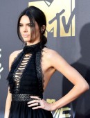 Kendall-Jenner-230