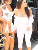 Kim-Kardashian-Cleavage-Miami-3