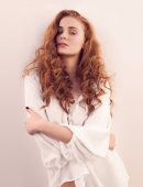 Sophie-Turner-803