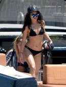 Vanessa-Hudgens-and-Stella-Hudgens-204