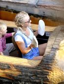 Julianne-Hough-Disneyland-Anaheim-10