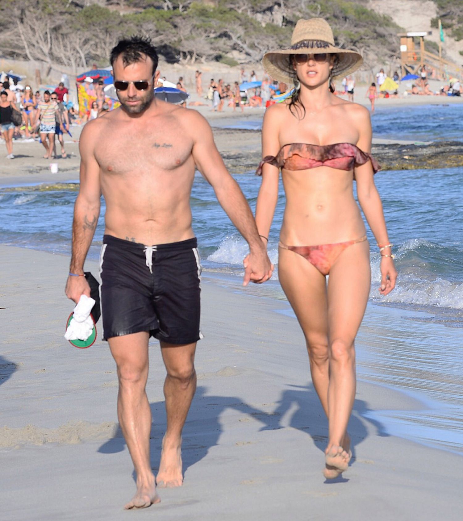 Alessandra-Ambrosio-in-Bikini-in-Ibiza-21
