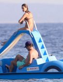Alessandra-Ambrosio-in-Bikini-in-Ibiza-22
