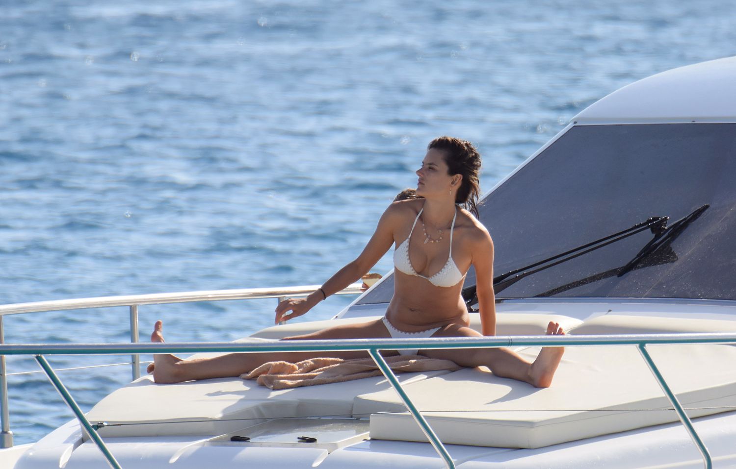 Alessandra-Ambrosio-in-Bikini-in-Ibiza-52