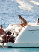 Alessandra-Ambrosio-in-Bikini-in-Ibiza-64