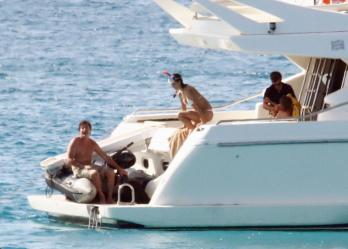 Alessandra-Ambrosio-in-Bikini-in-Ibiza-64