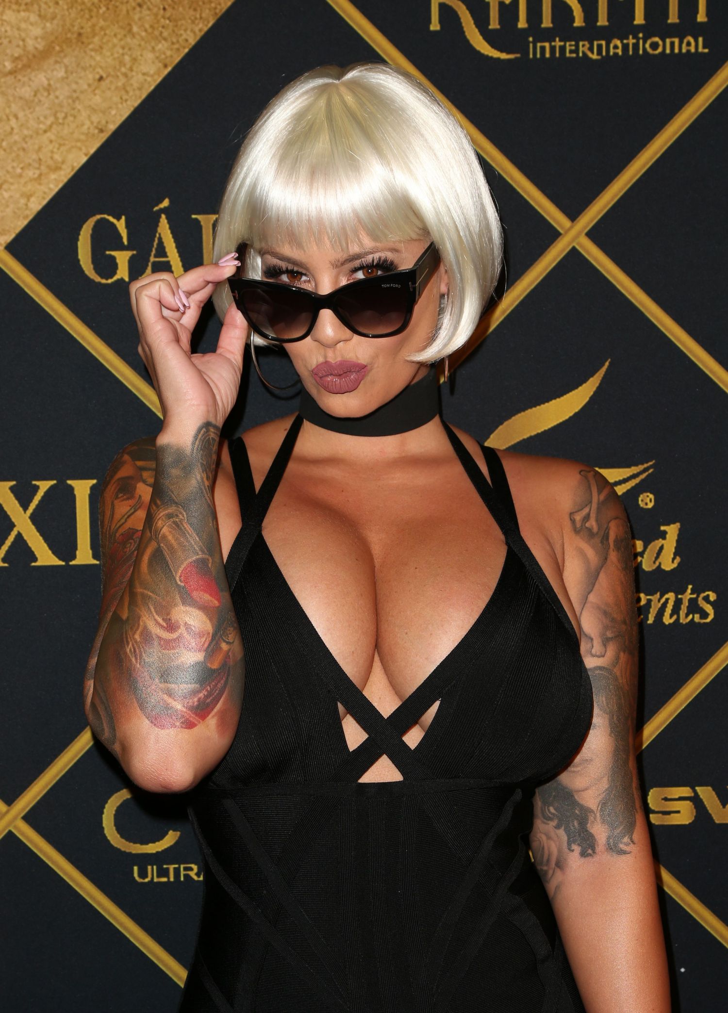 Amber-Rose-2016-Maxim-Hot-100-Party-in-LA-2