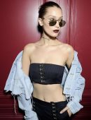 Bella-Hadid-Versace-Fashion-Show-2017-6