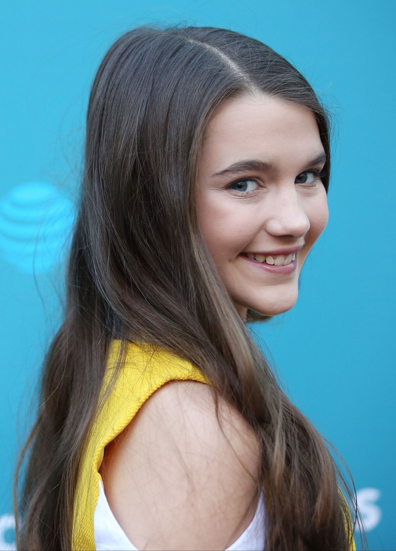 Chloe-East-5
