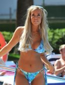 Chloe-Meadows-in-Bikini-10