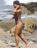 Christina-Milian-in-Leopard-Print-Swimsuit-5