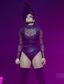 Demi-Lovato-Performing-in-Florida-6
