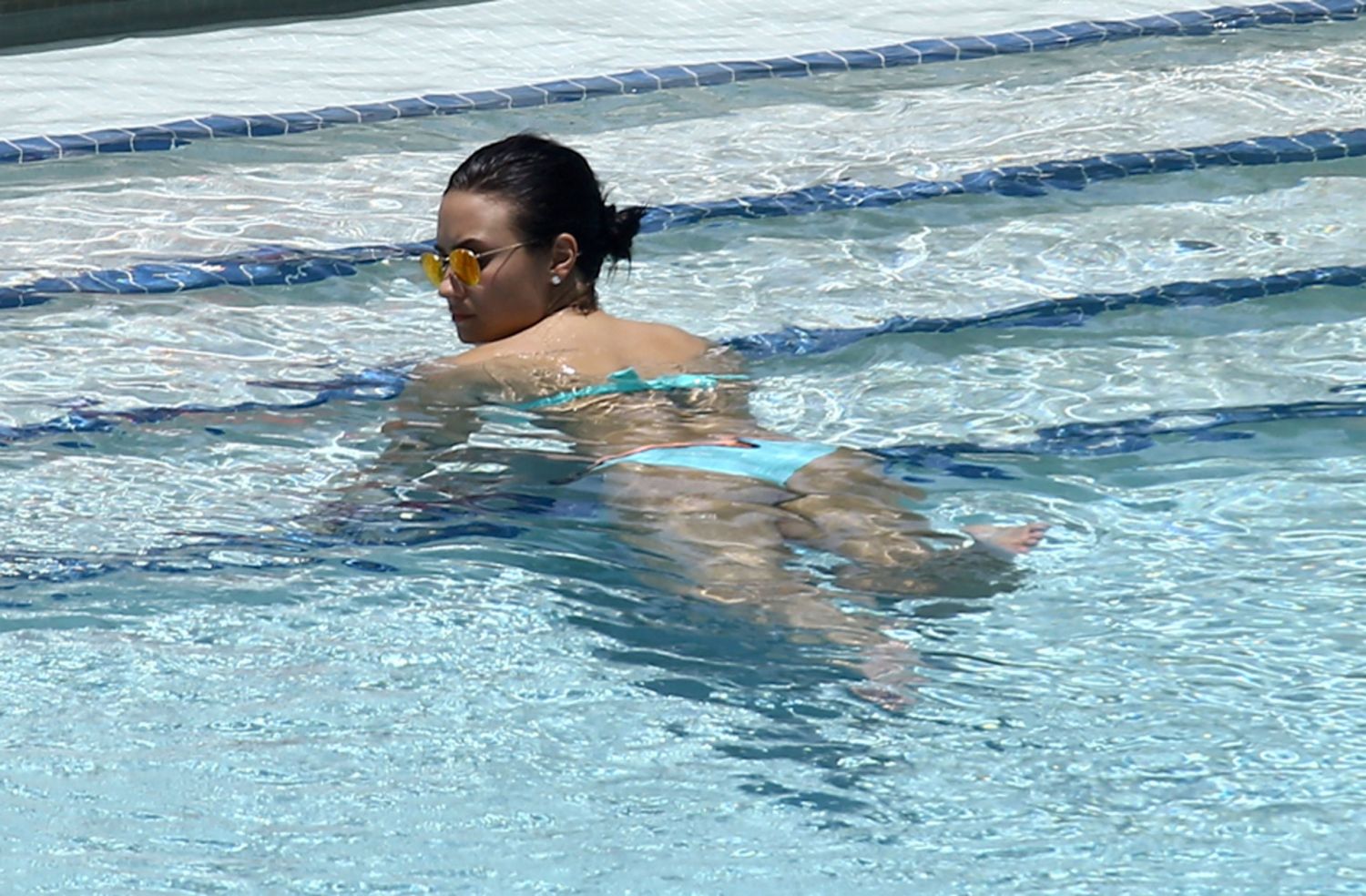 Demi-Lovato-in-Bikini-971