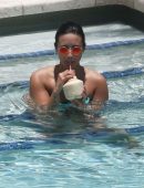 Demi-Lovato-in-Bikini-975
