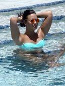 Demi-Lovato-in-Bikini-985