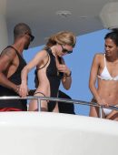 Doutzen-Kroes-807