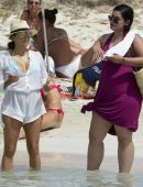 Eva-Longoria-in-Blue-Bikini-777