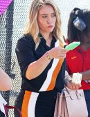 Hilary-Duff-155