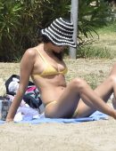 Irina-Shayk-in-Bikini-in-Porto-Cervo-960