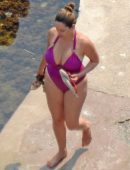 Kelly-Brook-Swimsuit-Candids-in-Capri-772