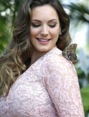Kelly-Brook-at-RHS-Hampton-Court-Flower-Show-in-London-11