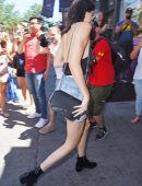 Kendall-Jenner-in-Skirt-2