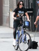 Kendall-Jenner-in-Tights-Riding-a-Bike-1