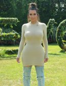 Kim-Kardashian-Revolve-Summer-Party-4
