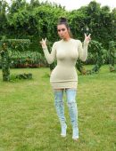 Kim-Kardashian-Revolve-Summer-Party-5