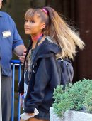 Ariana-Grande-Outside-Madison-Square-Garden-NYC-6